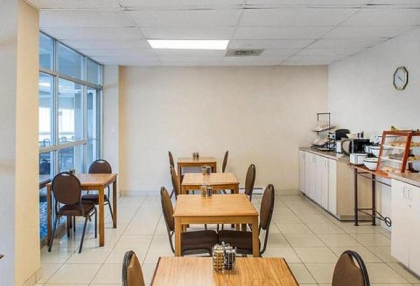 فندق Econo Lodge