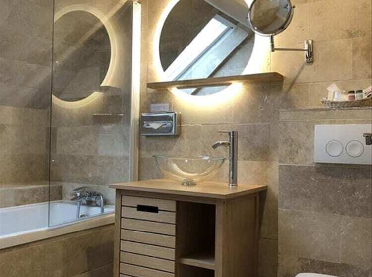 هتل Auberge Du Manet