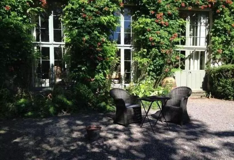 Отель Château De Saint Paterne