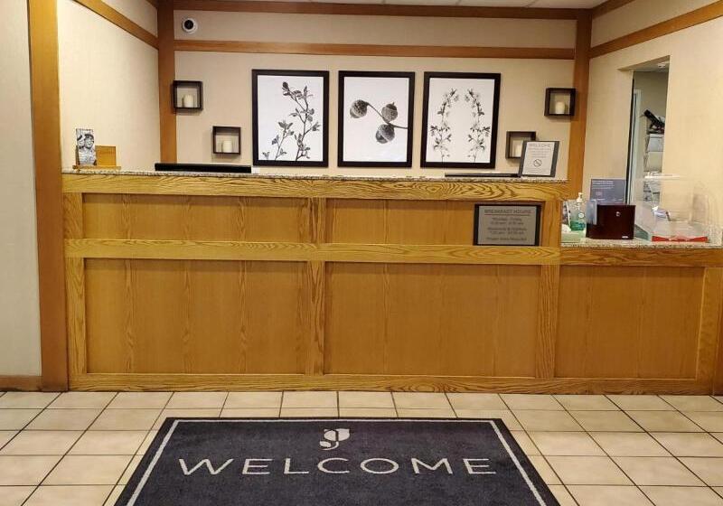 Hotel Country Inn & Suites By Radisson, Bend, Or