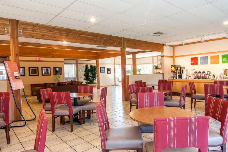 Hotel Country Inn & Suites By Radisson, Bend, Or