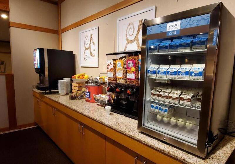 Hotel Country Inn & Suites By Radisson, Bend, Or