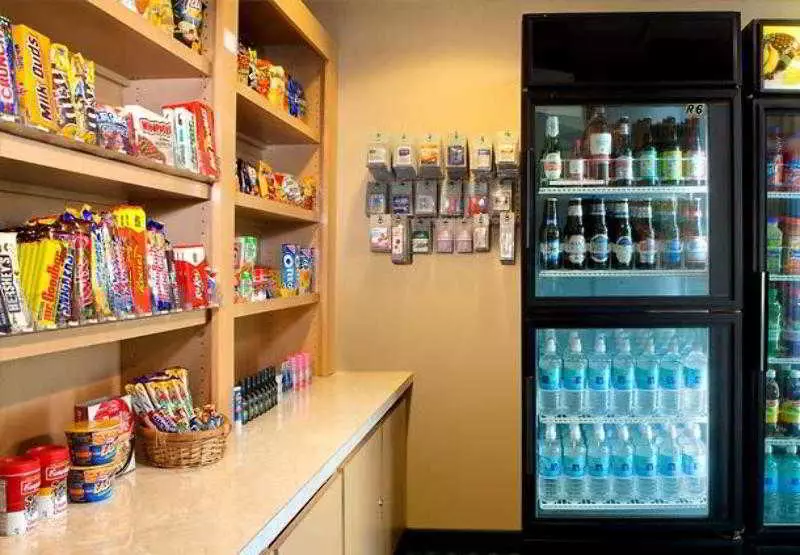 ホテル Courtyard By Marriott Atlanta Alpharetta