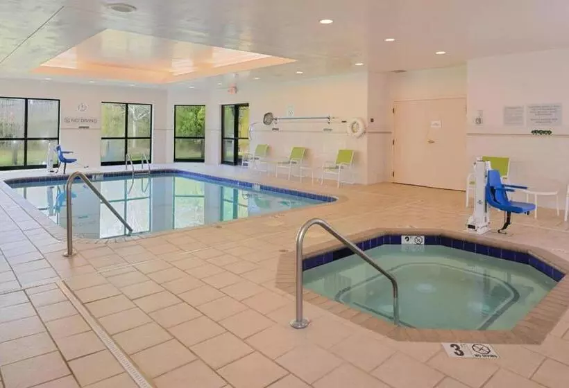 호텔 Courtyard Charlotte Gastonia