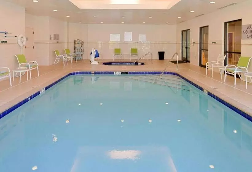 호텔 Courtyard Charlotte Gastonia