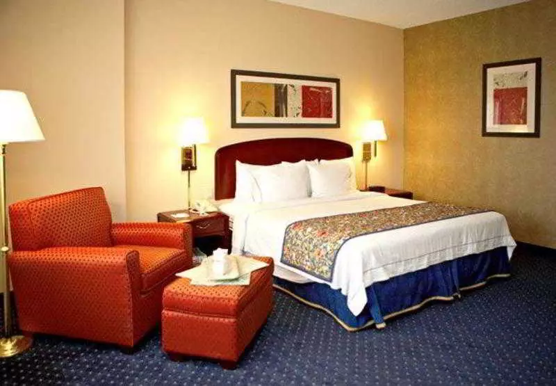 فندق Courtyard Dallas Addison Quorum Drive