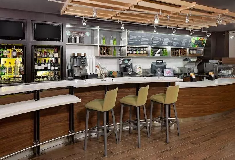 فندق Courtyard Dallas Addison Quorum Drive