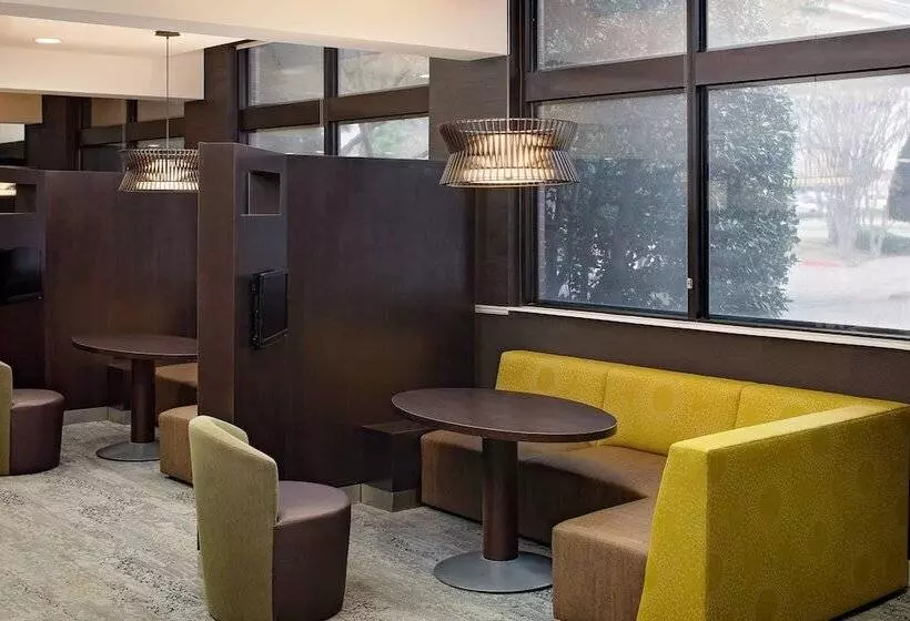 فندق Courtyard Dallas Addison Quorum Drive