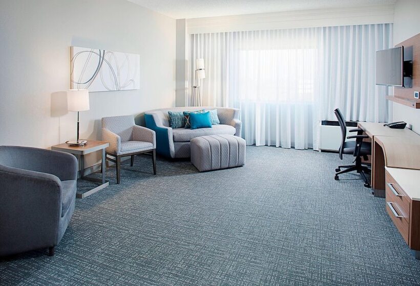 Hotel Courtyard Dallas Addison Quorum Drive