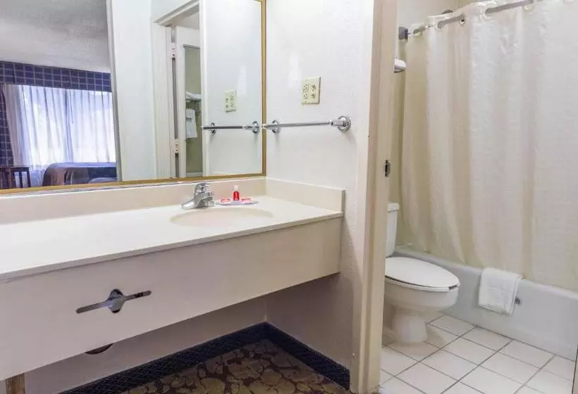 ホテル Econo Lodge