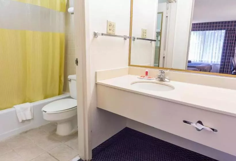 ホテル Econo Lodge