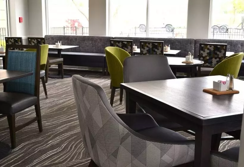 فندق Hilton Garden Inn Cincinnati Northeast