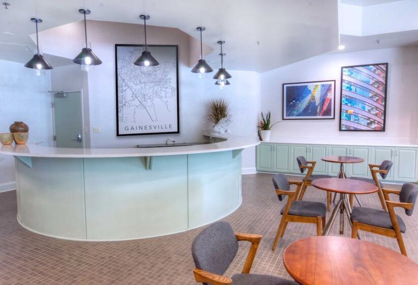 هتل Holiday Inn Gainesville University Center, An Ihg