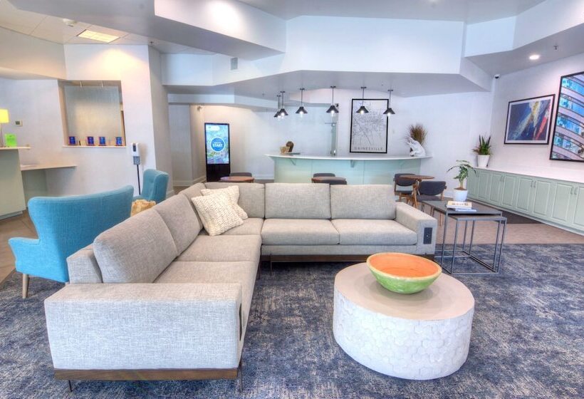 هتل Holiday Inn Gainesville University Center, An Ihg