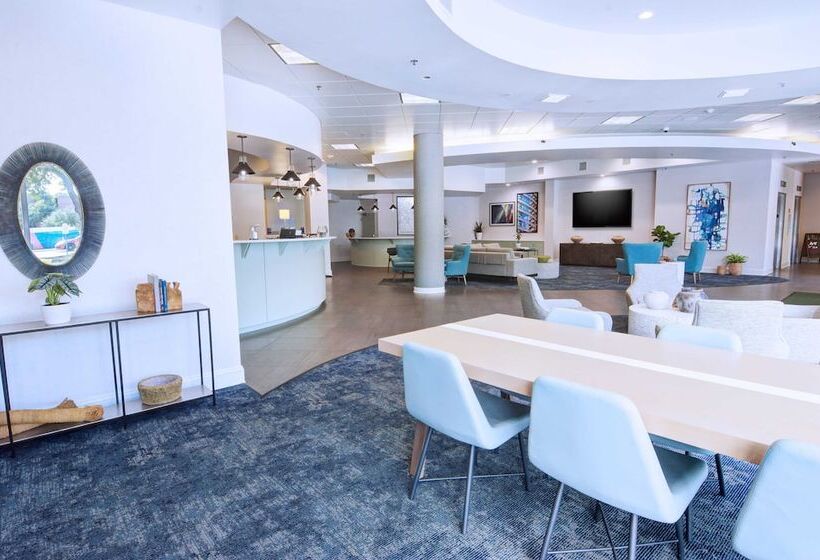 هتل Holiday Inn Gainesville University Center, An Ihg