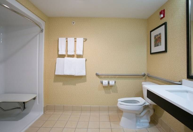 ホテル Holiday Inn Milwaukee Airport, An Ihg