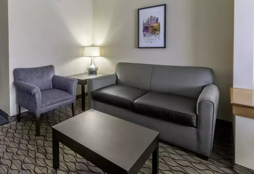 فندق Holiday Inn Milwaukee Airport, An Ihg