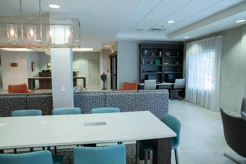 هتل Holiday Inn & Suites Raleigh Cary, An Ihg