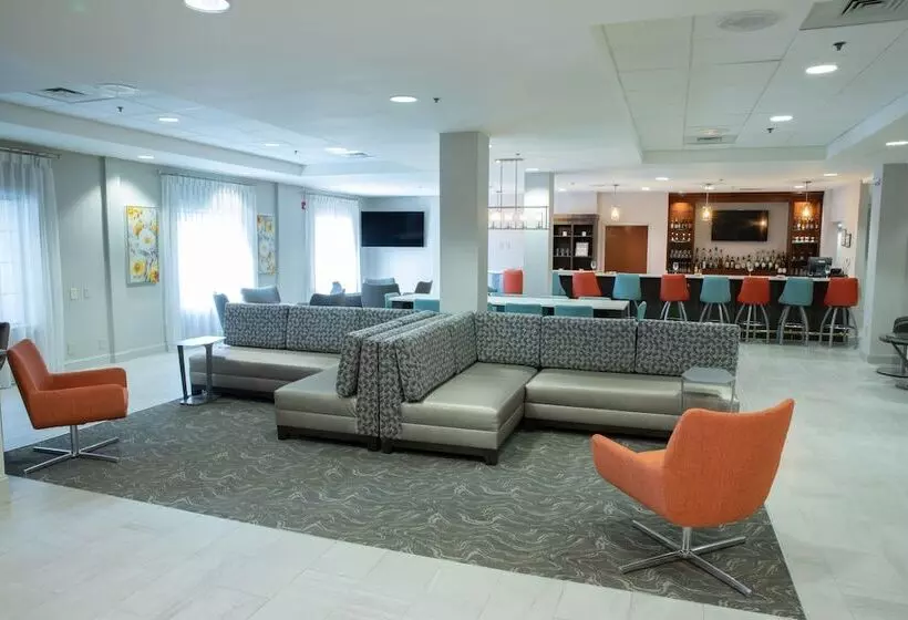 هتل Holiday Inn & Suites Raleigh Cary, An Ihg