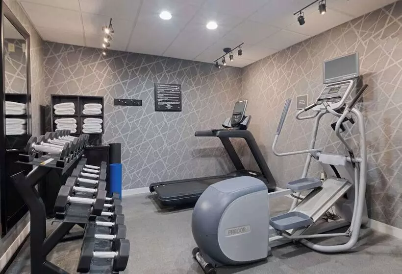 هتل Homewood Suites By Hilton Columbia