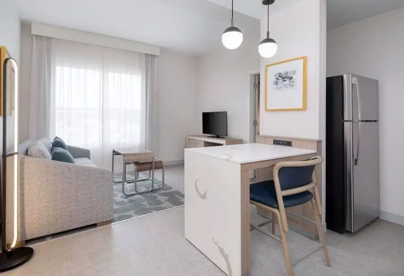 هتل Homewood Suites By Hilton Columbia