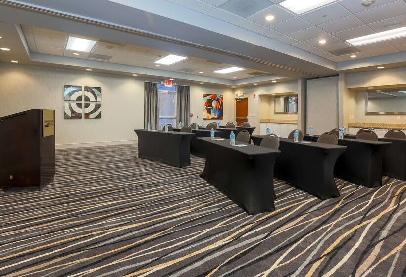 فندق Homewood Suites Southwind   Hacks Cross