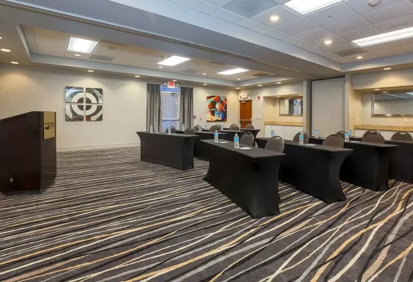 Отель Homewood Suites Southwind   Hacks Cross