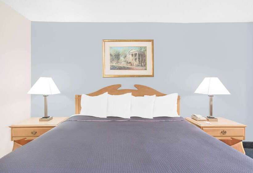 호텔 Howard Johnson By Wyndham Staunton