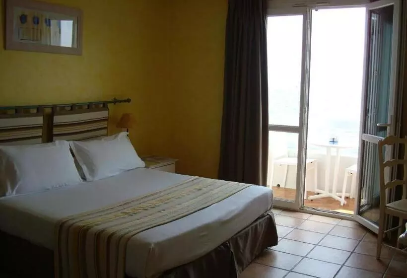 ホテル La Belle Aurore