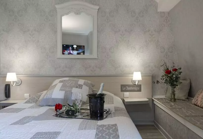 Отель Le Chantereigne