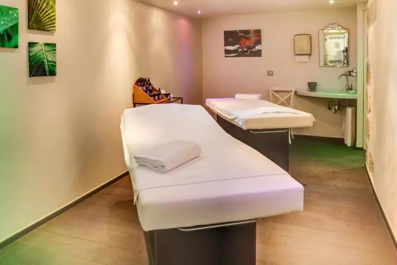 ホテル Le Château D Etoges   Champagne