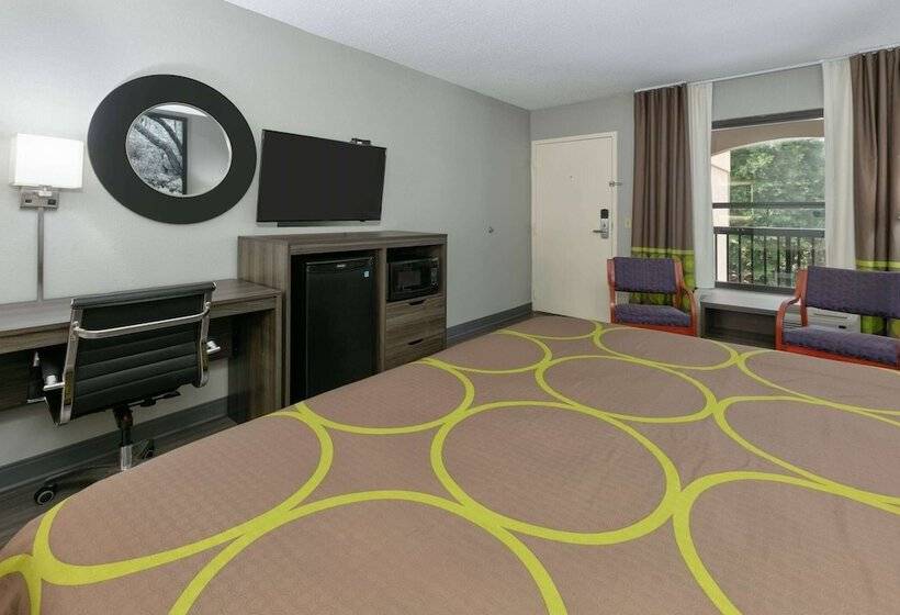 Hotel Super 8 By Wyndham Diberville Biloxi Area