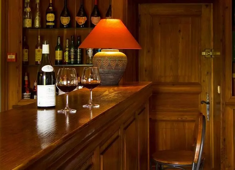 Les Paulands Chateaux & Hotels De France