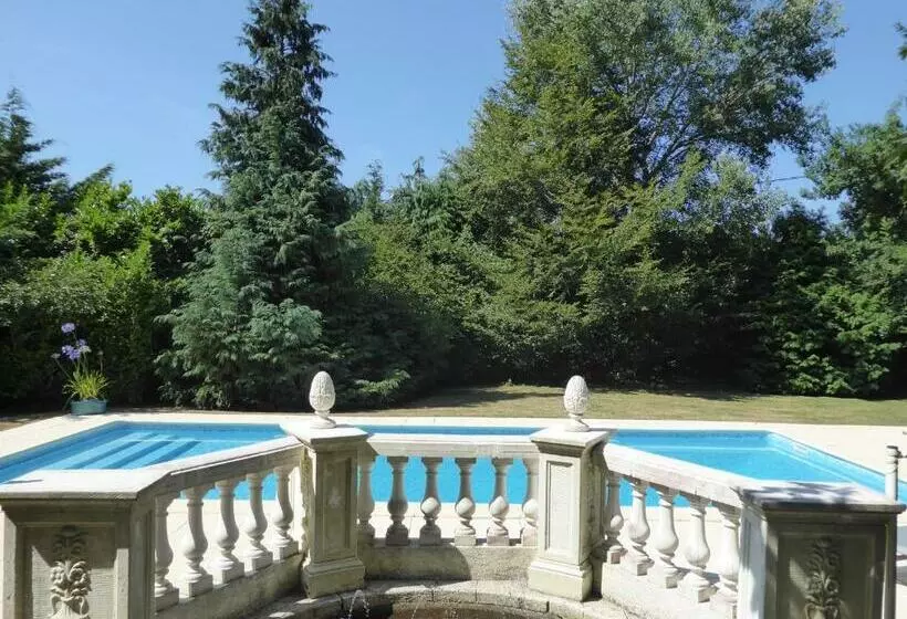 ホテル Manoir De La Hazaie