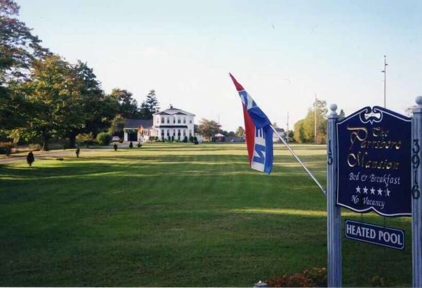Bed and Breakfast The Parrsboro Mansion Inn