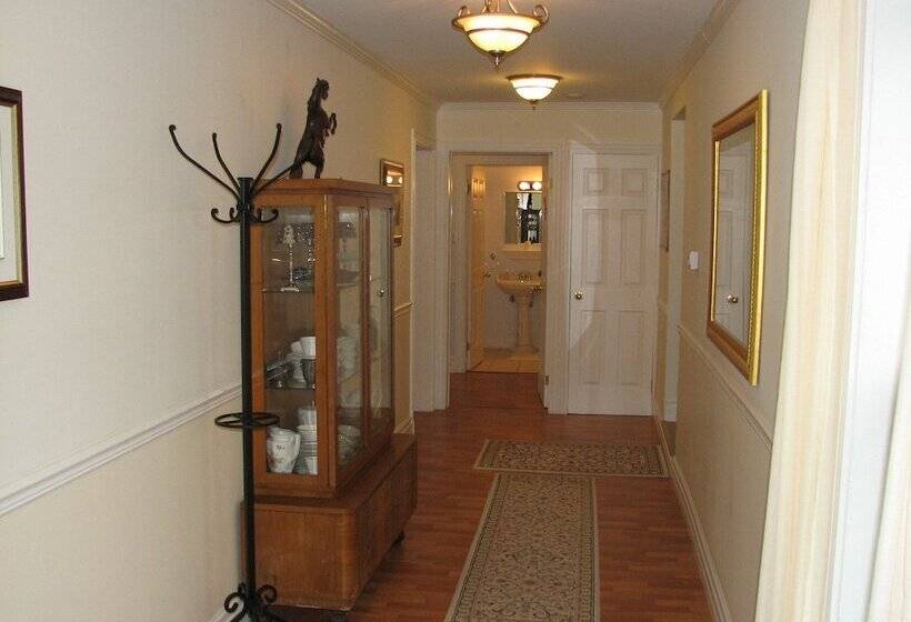 مبيت وإفطار The Parrsboro Mansion Inn