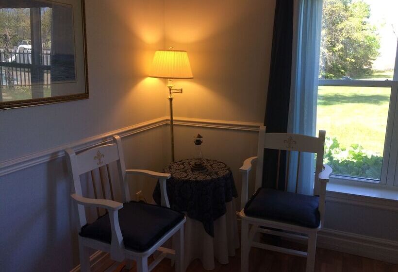 مبيت وإفطار The Parrsboro Mansion Inn