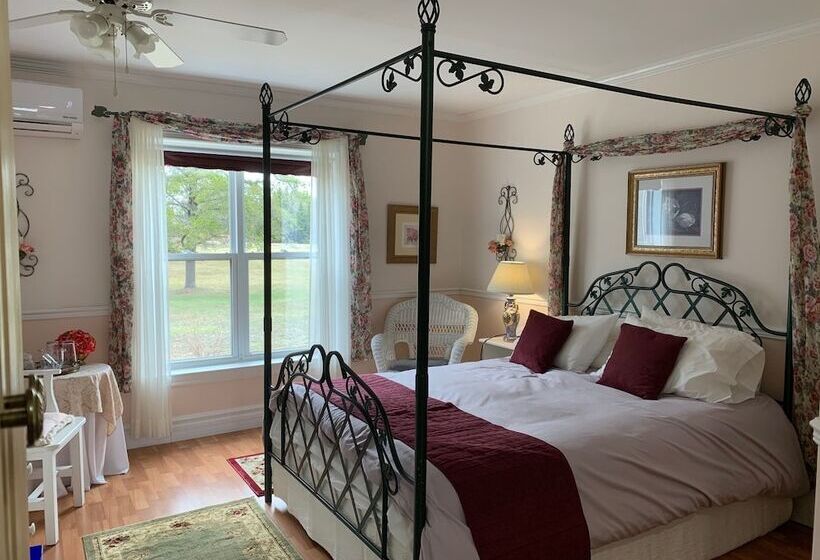 Bed and Breakfast The Parrsboro Mansion Inn