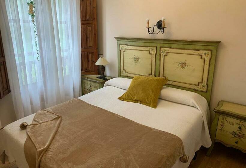 ペンション Mirador De Enterrias