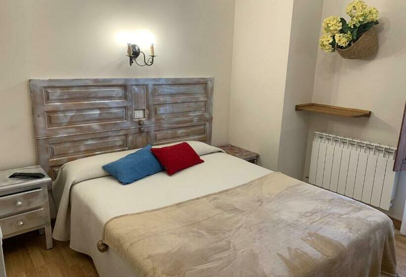 ペンション Mirador De Enterrias