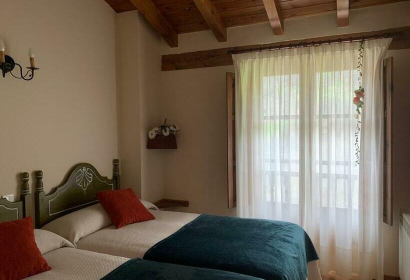 ペンション Mirador De Enterrias