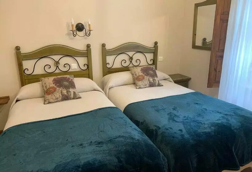 ペンション Mirador De Enterrias