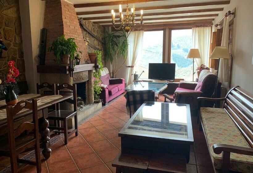 ペンション Mirador De Enterrias