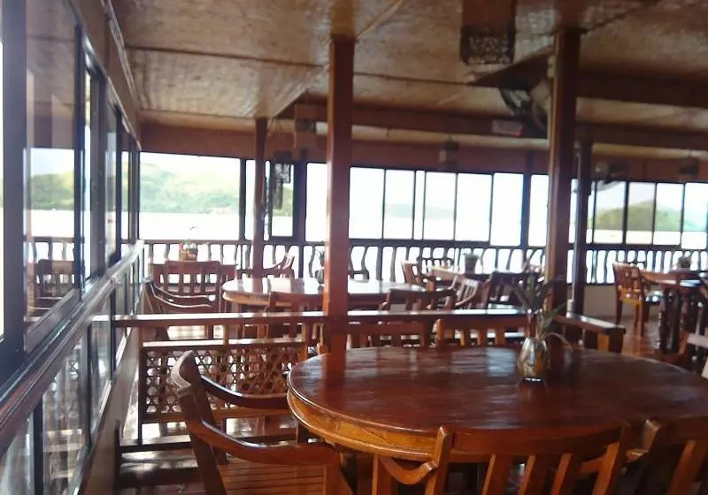 هتل Amphibi-ko Resort