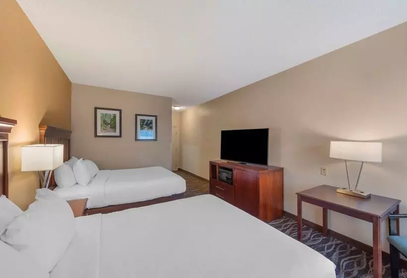 Best Western Plus Russellville Hotel & Suites