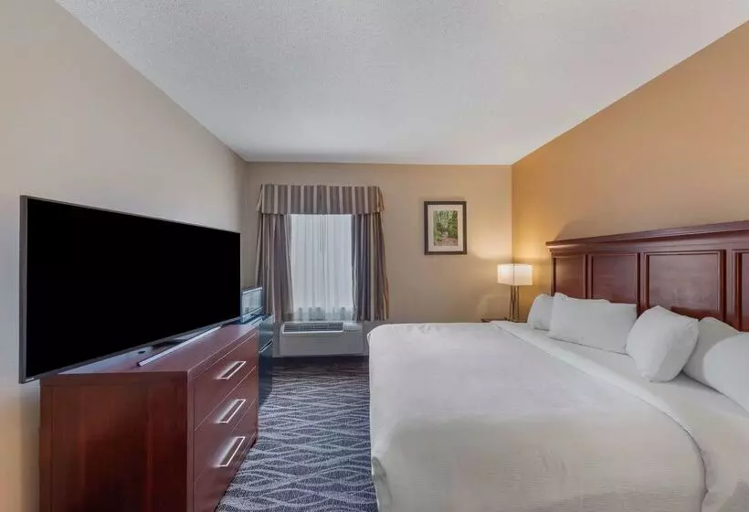 Best Western Plus Russellville Hotel & Suites