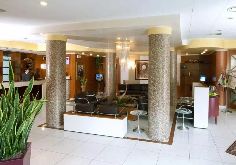 Castagna Palace Hotel & Restaurant