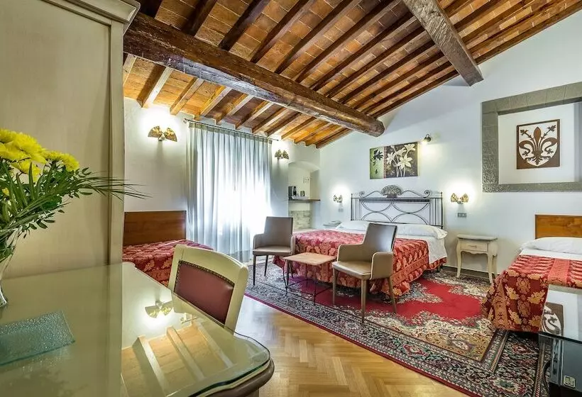 هتل Collodi Firenze