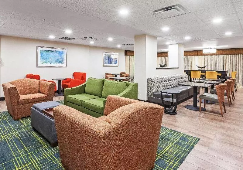 בית מלון כפרי Comfort Inn Sherman