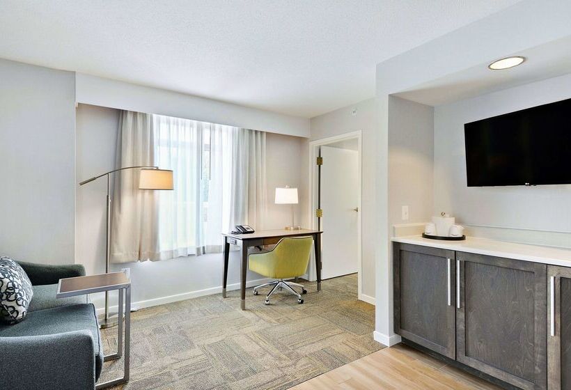 فندق Hampton Inn Alexandriaold Town/king St. Metro